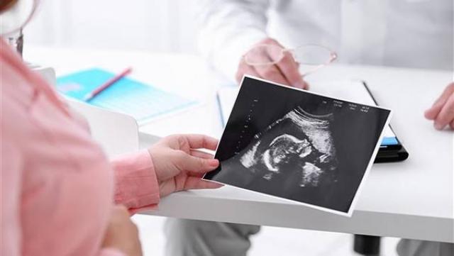 طبيب يكشف كيفية التخلص من الحمل خارج الرحمطبيب يكشف كيفية التخلص من الحمل خارج الرحم