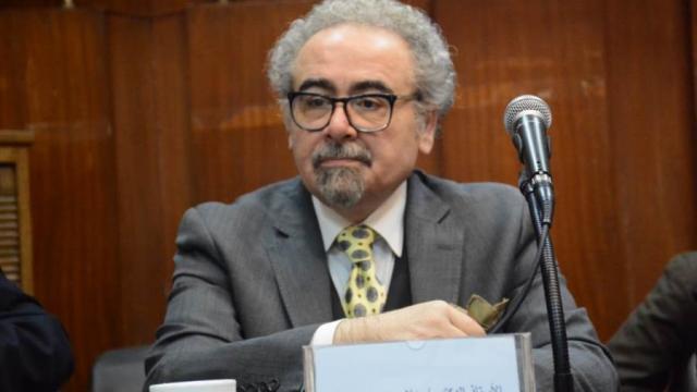 الدكتور علاء عبد الهادى رئيس اتحاد كتاب مصر