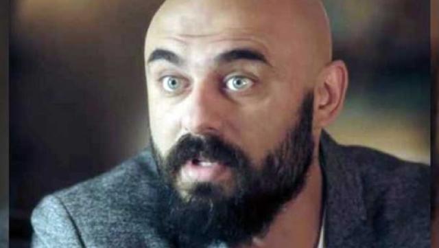 احمد صلاح حسني