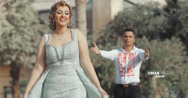 حسن شاكوش وخطيبته