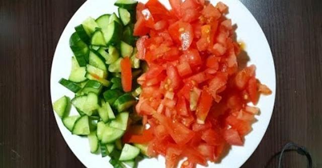 ماسك الخيار والطماطم لتفتيح البشرة