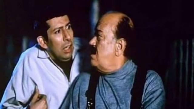 فيلم غبى منه فيه