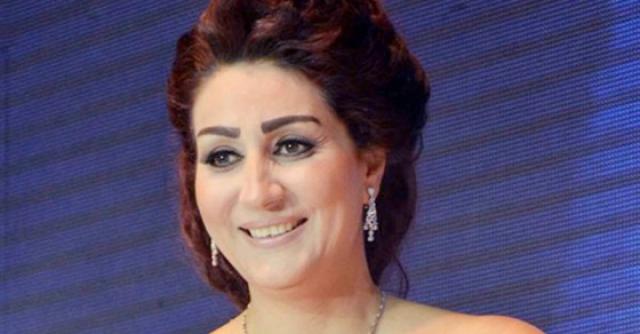 وفاء عامر