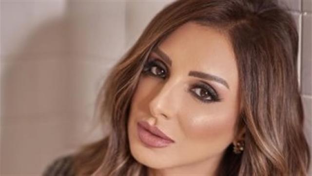 الفنانة أنغام