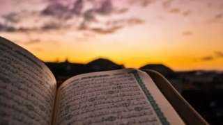 استكشاف روحانية القرآن وتفسير الأحلام: رحلة إلى عالم الروحية والتأمل